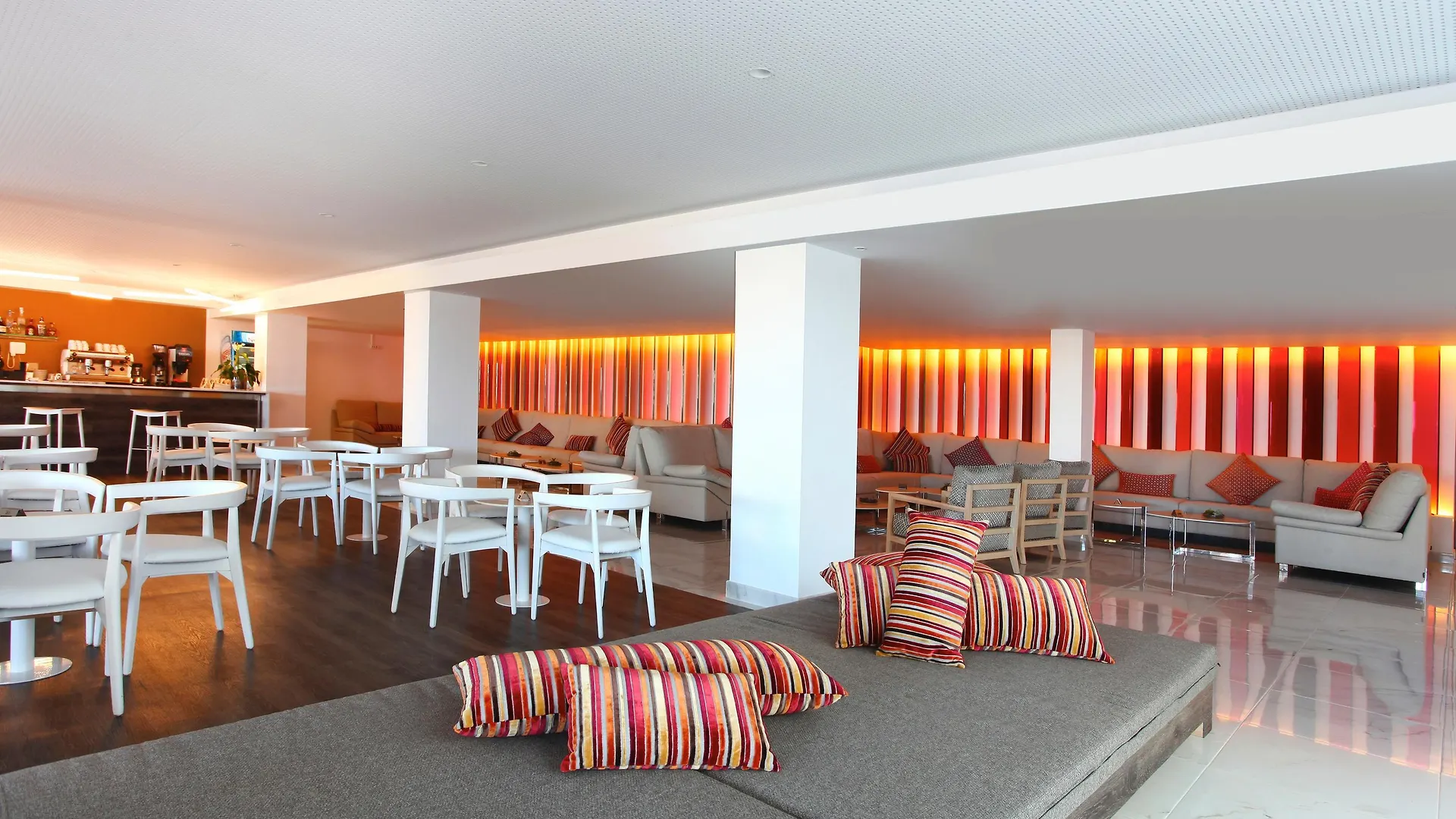 Iberostar Waves Cala Millor - Adults Only Hotel 4*, Cala Millor (Mallorca) Spain